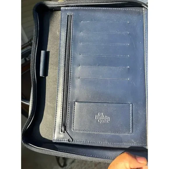 VINTAGE LEATHER FRANKLIN QUEST PORTFOLIO BRIEFCASE  NAVY BLUE - Picture 4 of 11